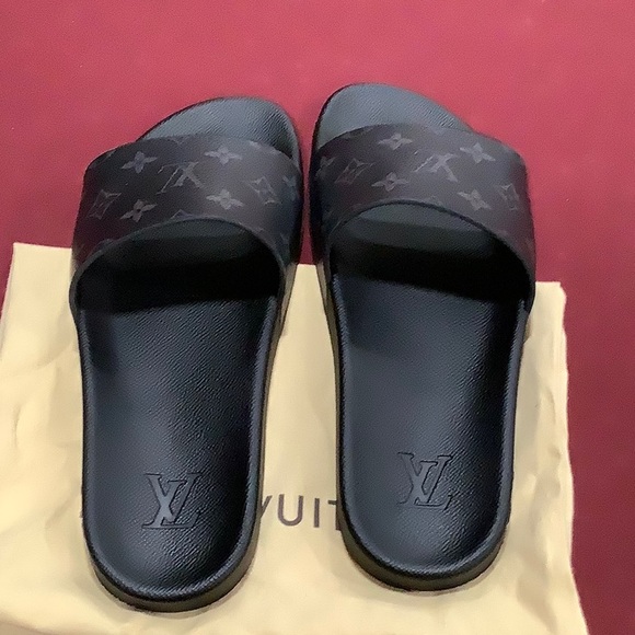 Louis Vuitton slides - Picture 3 of 5